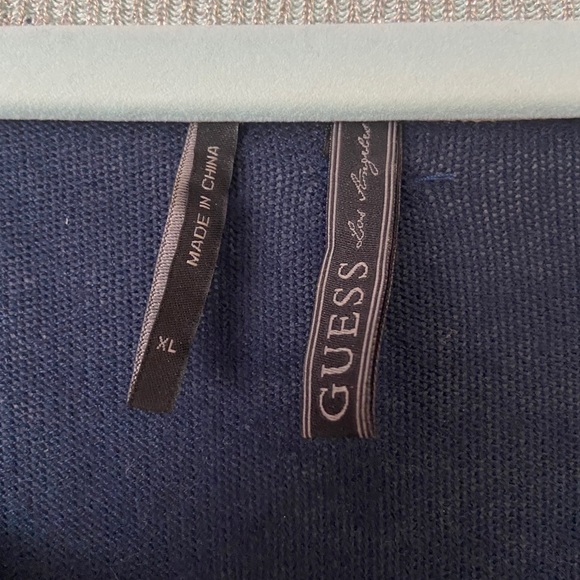 GUESS Sweater - Picture 4 of 4